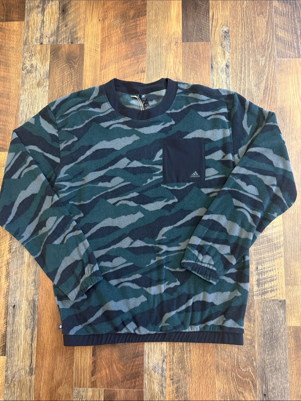 Adidas Camo Fleece Crewneck Sweatshirt Men’s M NWT